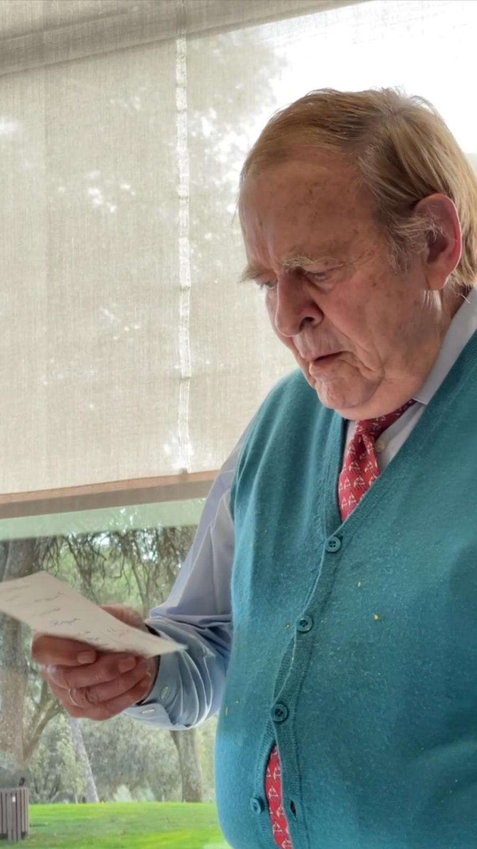 Ramón Tamames, contestando a Enrique de Aguinaga.