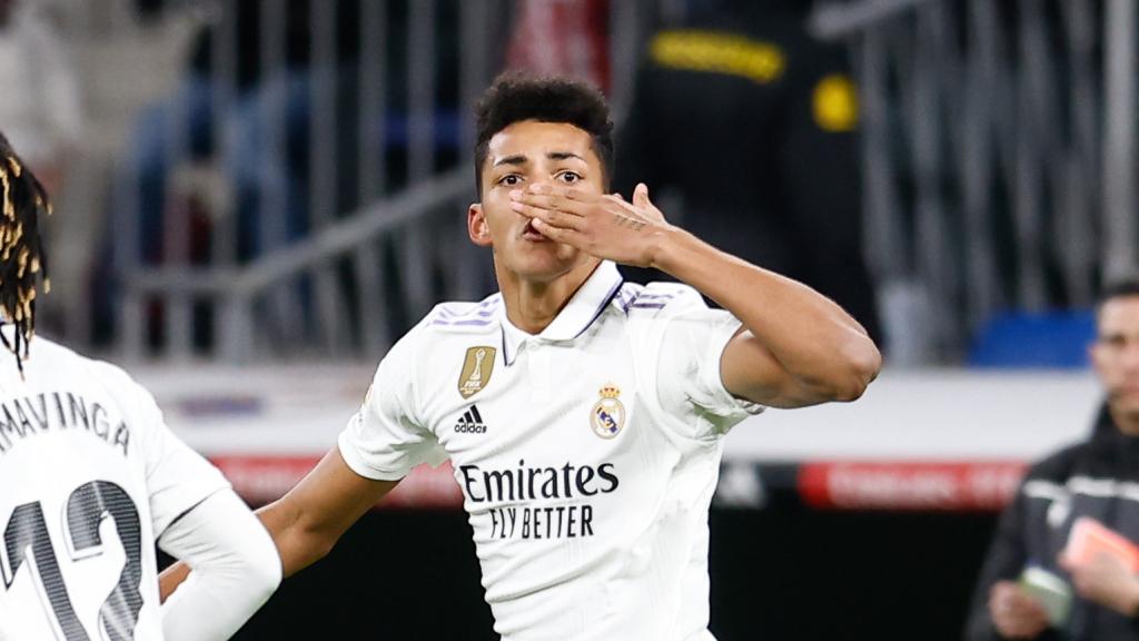 Álvaro Rodríguez, celebrando su primer gol con el primer equipo del Real Madrid