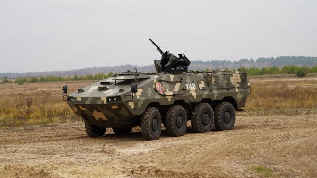 BTR-60M Khorunzhiy de Praktika.