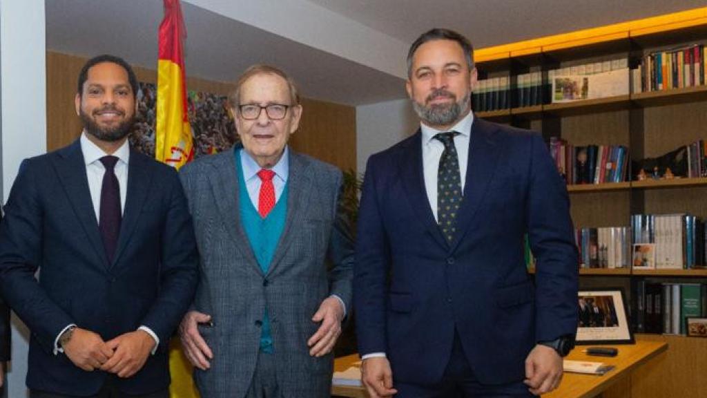 Ramón Tamames, junto a Espinosa de los Monteros, Garriga y Abascal, el pasado miércoles.