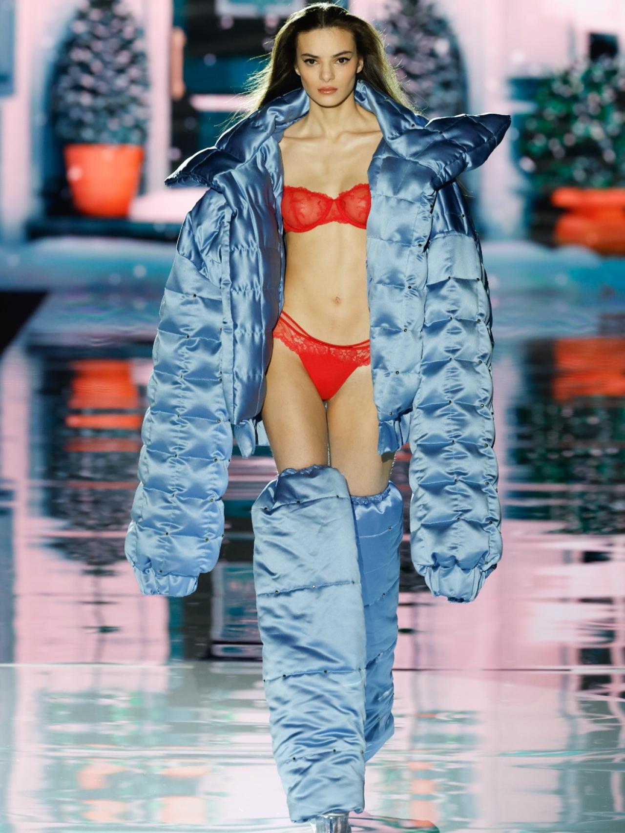 Desfile de Andrés Sardá en la MBFW