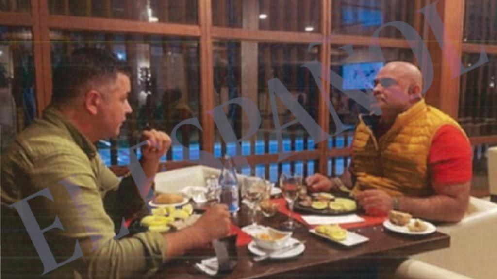 Taishet Fuentes, ex director General de Ganadería de Canarias y Navarro Tacoronte, el mediador en una imagen presente en el sumario.