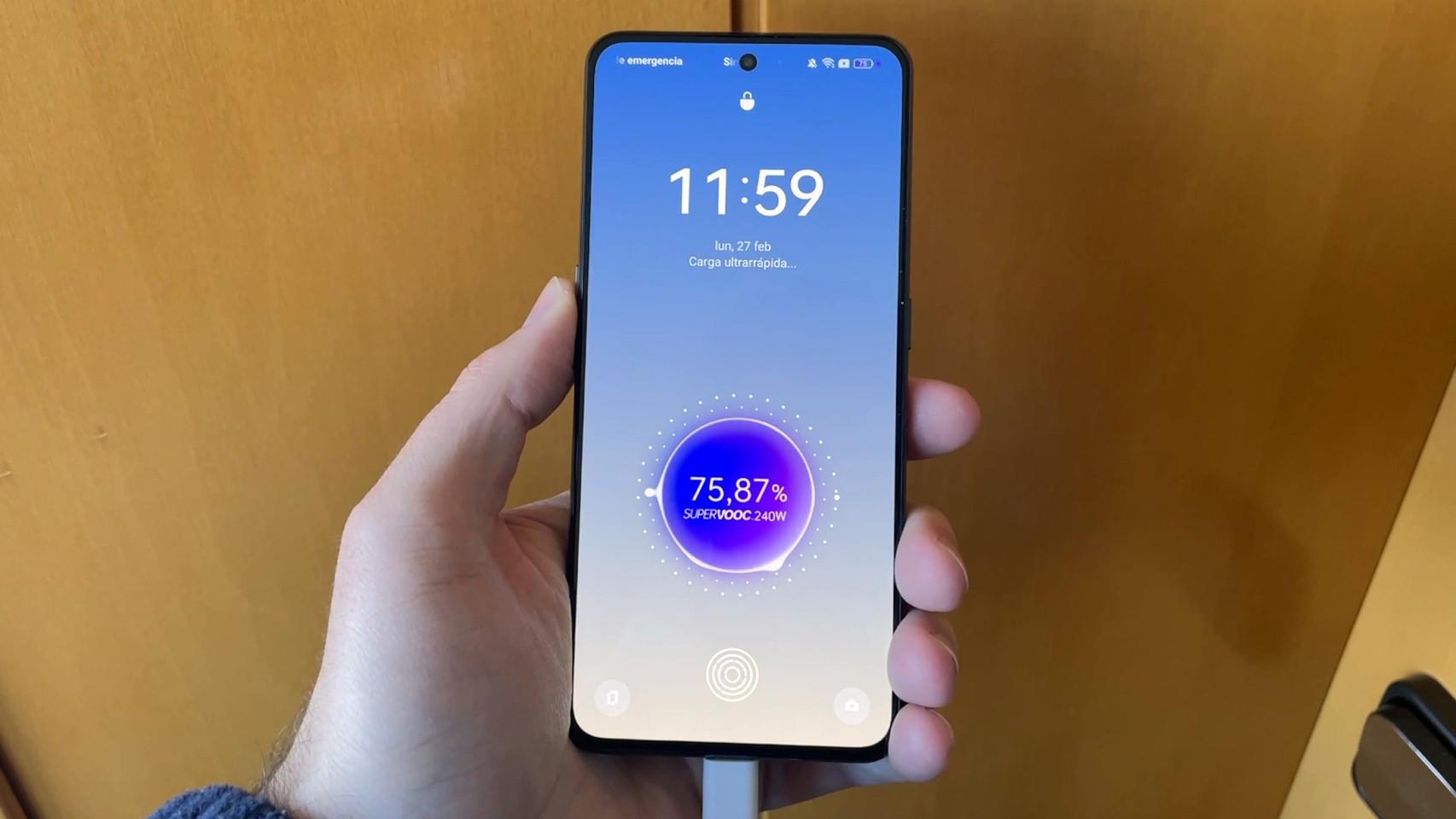 La carga rápida de 240 W del realme GT3.