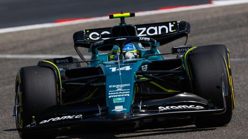 Fernando Alonso rodando en Sakhir.