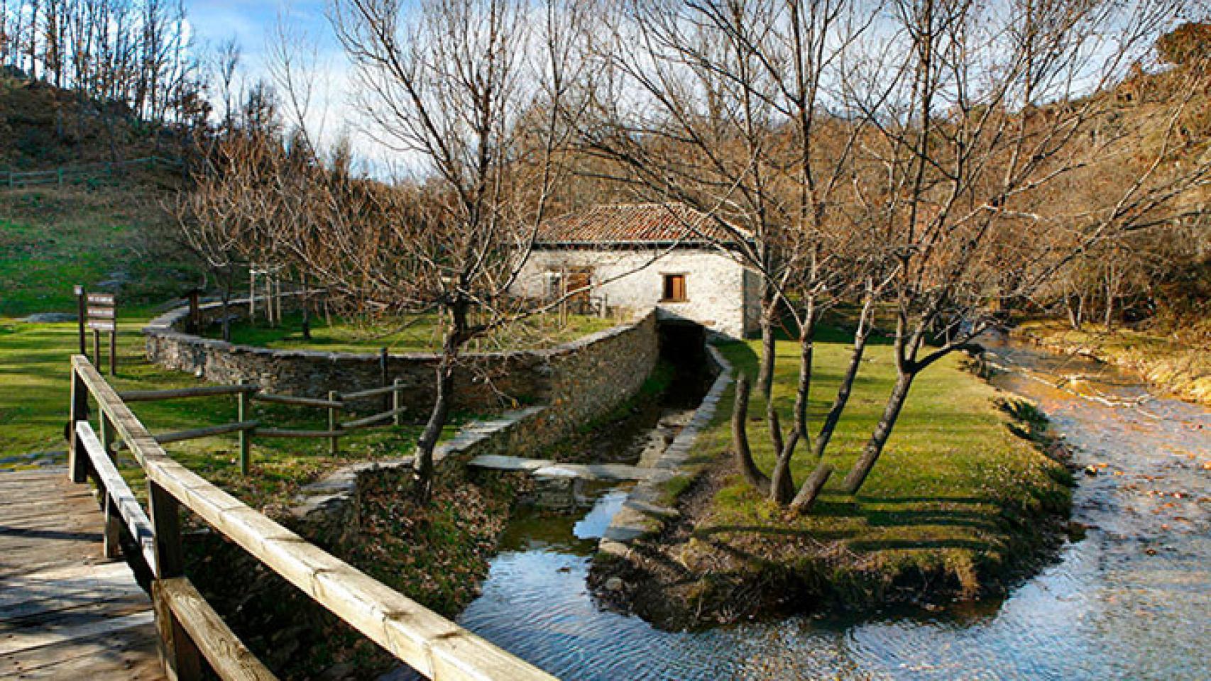 Ruta de molino a molino en La Hiruela en Madrid.