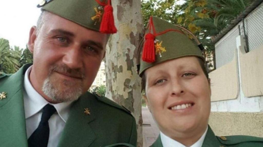 Nayra y su marido, Fernando, quien también es legionario.