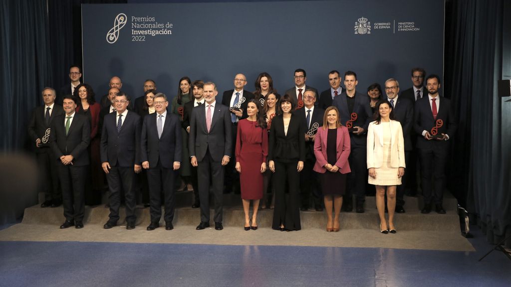 Foto de familia en la entrega de Premios Nacionales de Investigación en Alicante.