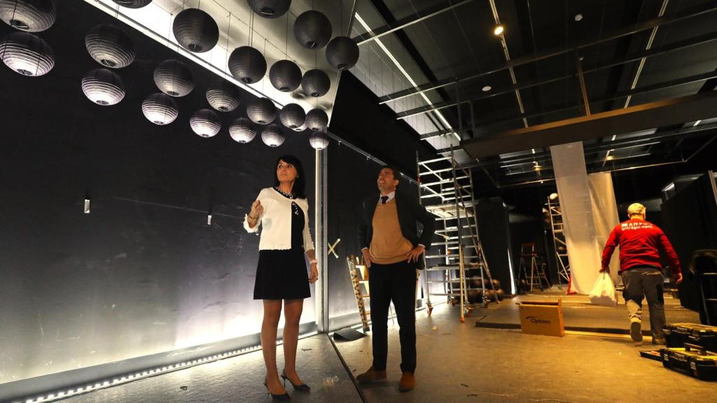 Carlos Mazón y Julia Parra, en la visita al montaje expositivo del Marq para los guerreros de Xi'an.