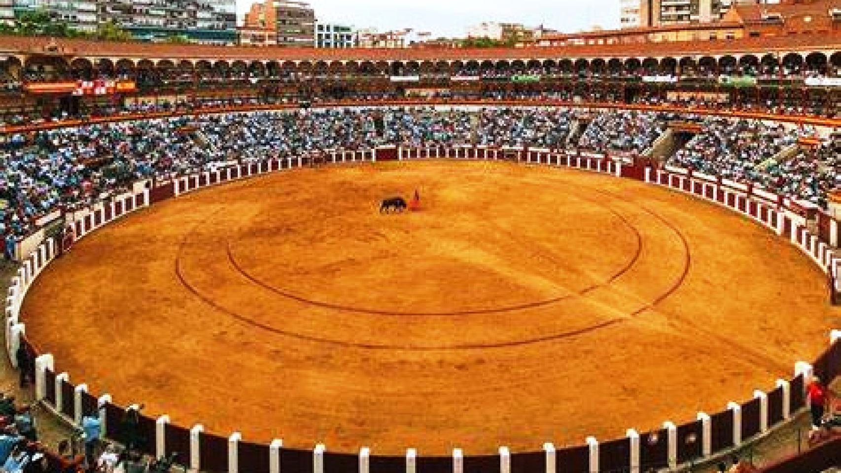 Vista interior del coso del Paseo de Zorrilla