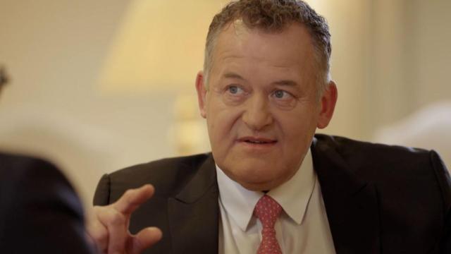Paul Burrell visitó el programa 'Viajando con Chester'.