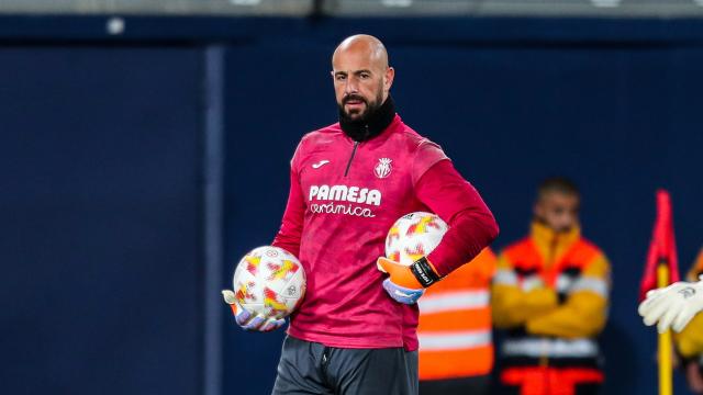 Pepe Reina, durante un partido.