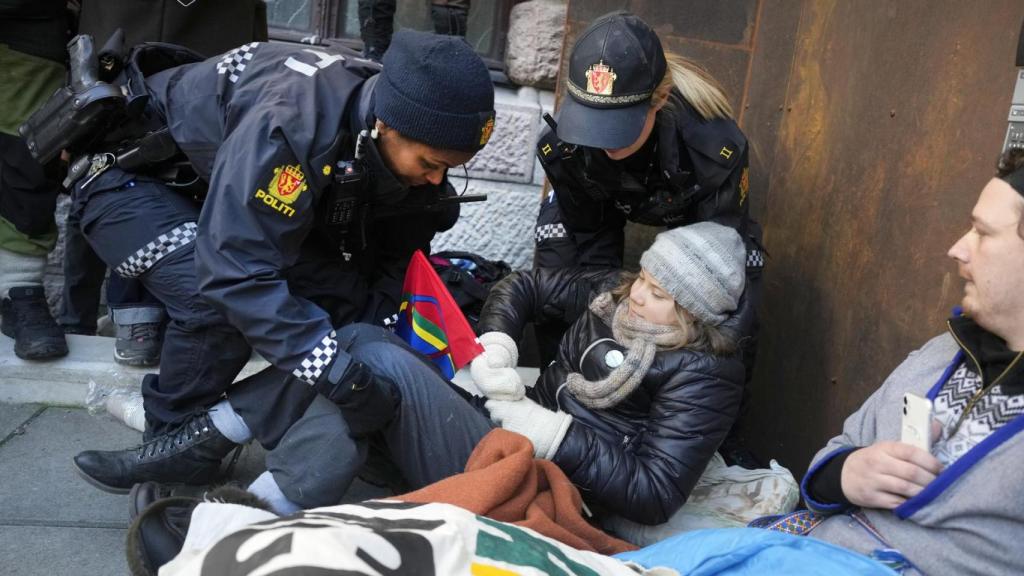 Greta Thunberg en el momento de su detención.