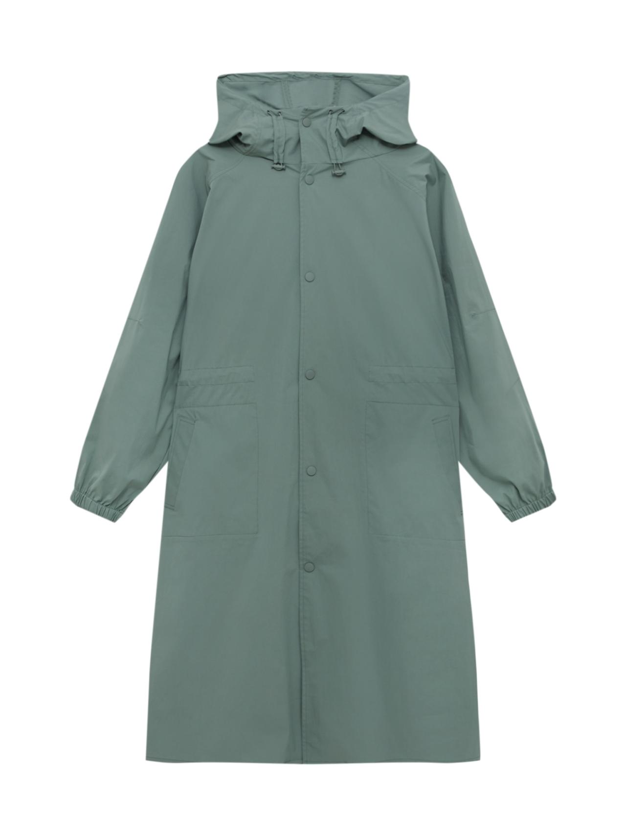 Prenda de exterior de la nueva colección.