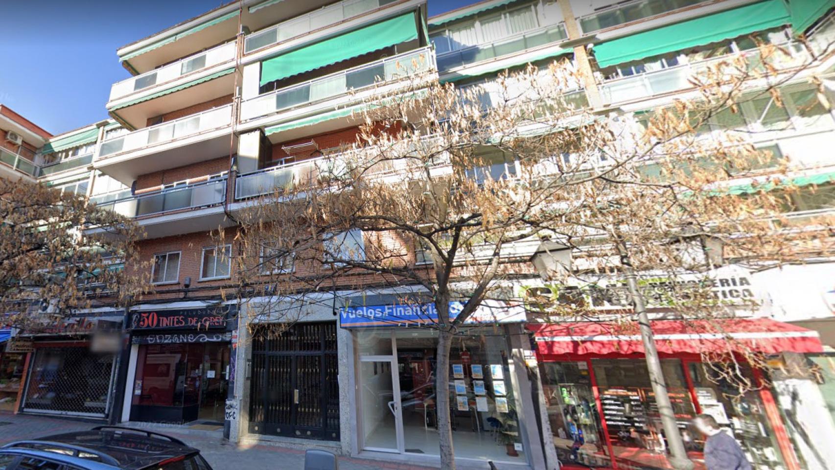 La vivienda de Carabanchel donde presuntamente vivían asesina y víctima.