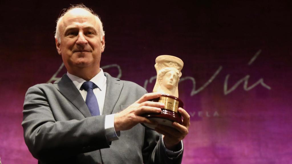 El escritor madrileño Fernando Benzo se alza con el Premio Azorín de Novela