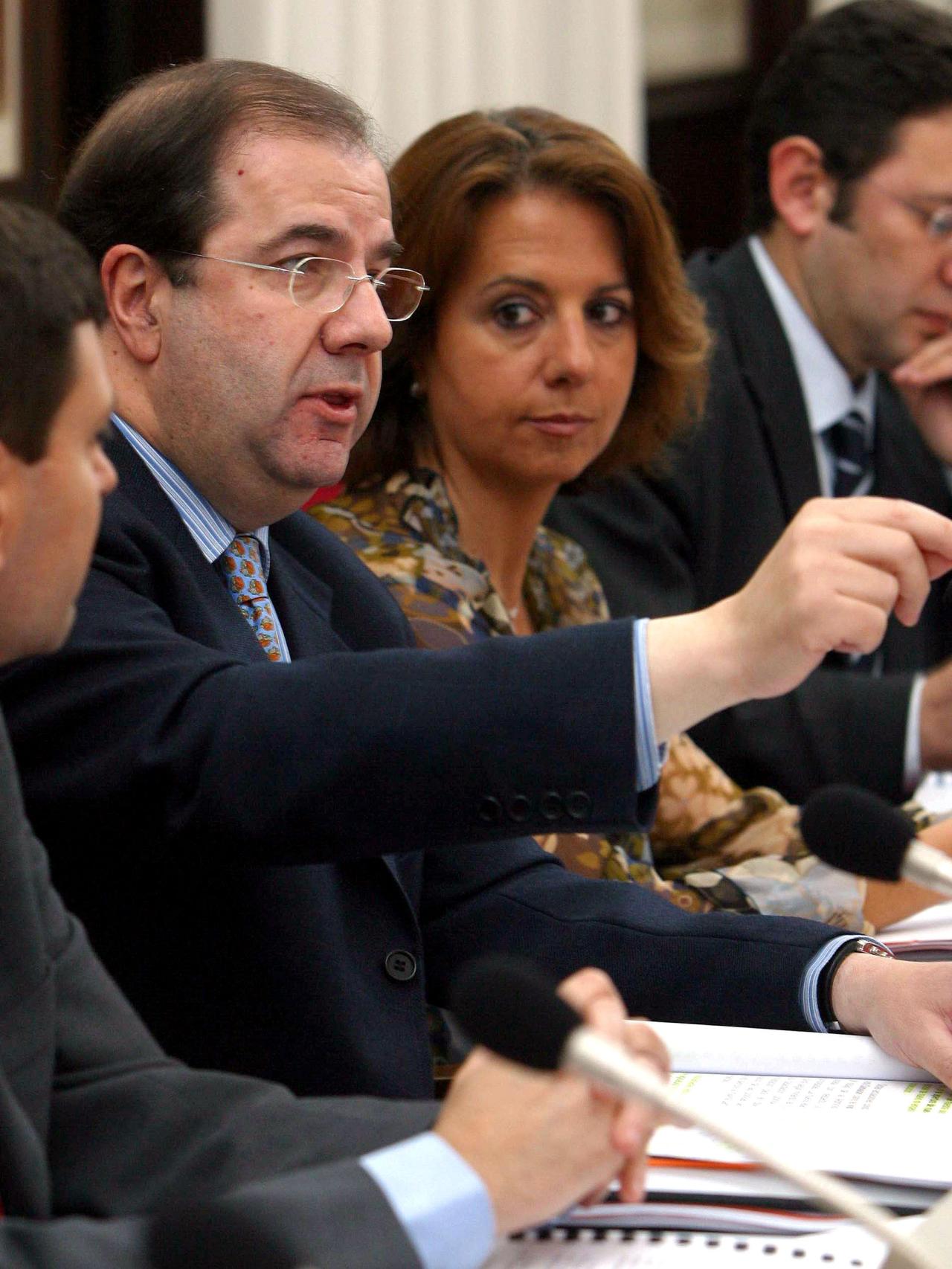 Reunión de la Comisión de Interconsejerías para la Igualdad de Oportunidades entre Mujeres y Hombres en 2003