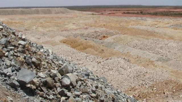 Explotación minera de antimonio