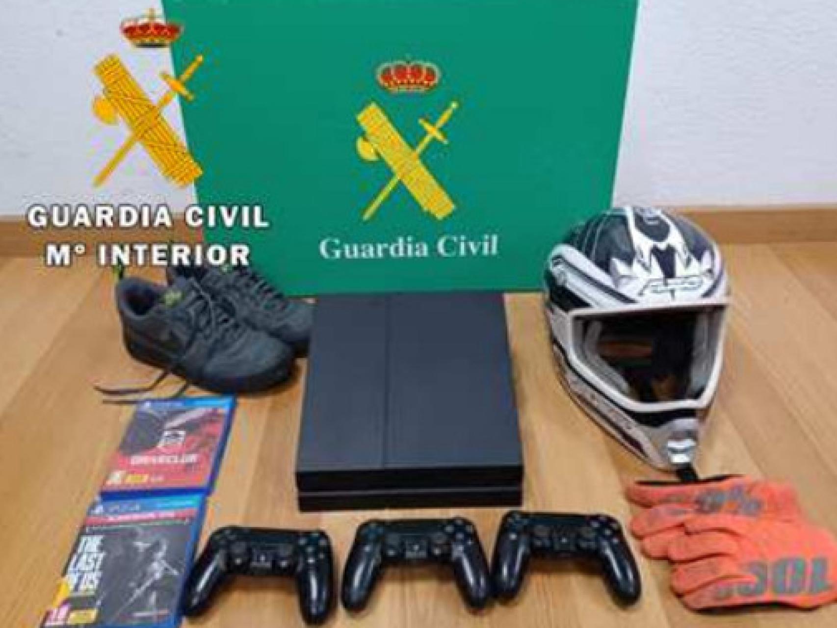 Material intervenido por la Guardia Civil