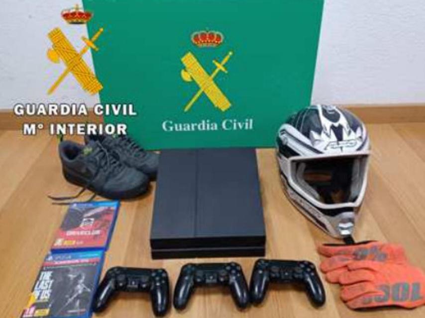 Material intervenido por la Guardia Civil