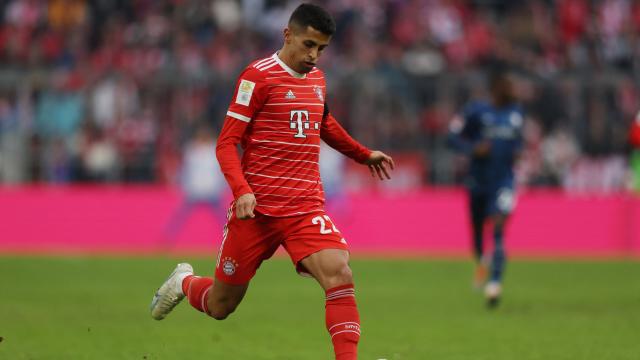 Joao Cancelo, en un partido con el Bayern de Múnich.
