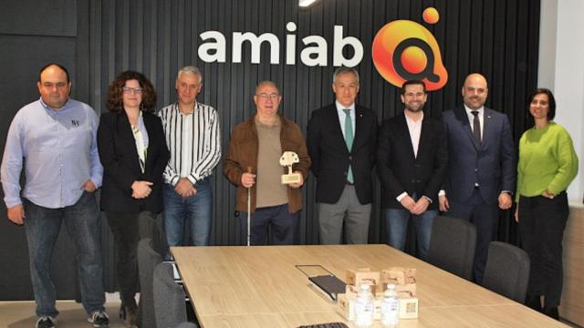 Fundación Eurocaja Rural entrega la ayuda 'WORKIN' a la Asociación AMIAB.