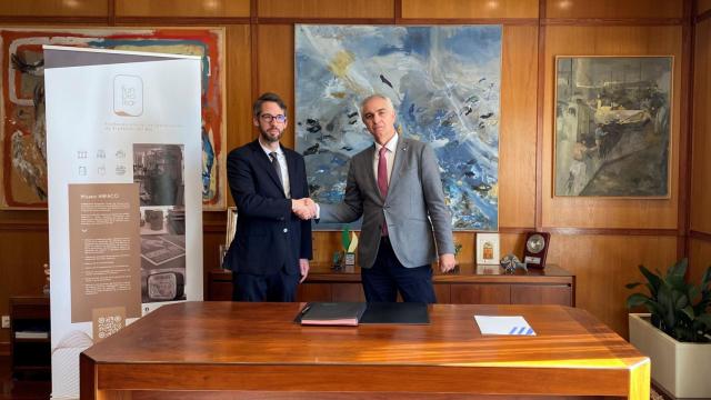 Firma de un convenio entre Abanca y Funpromar.