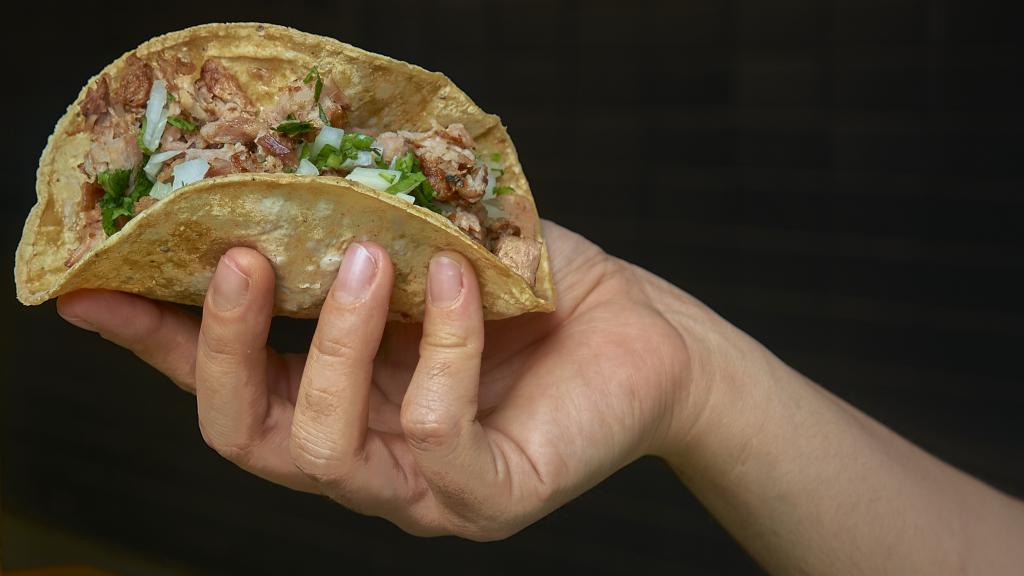 Tacos carnitas del restaurante Hijo del Maíz.