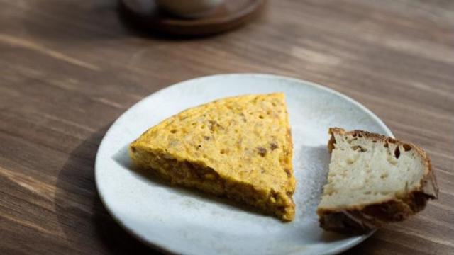 Imagen del la tortilla que se sirve en el restaurante La Martinuca.