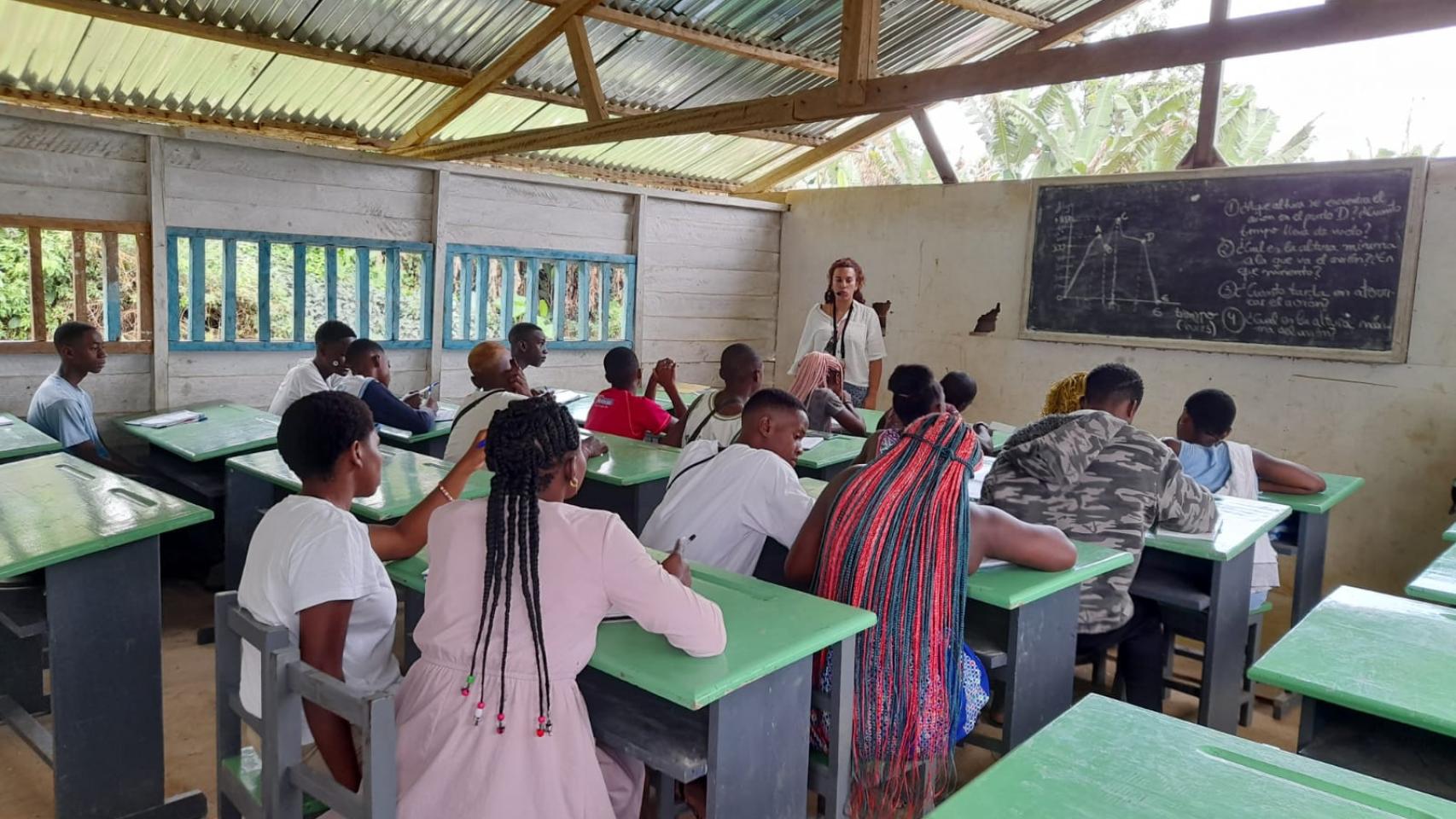 Pádel por África: EducaGuinea organiza un torneo benéfico para seguir escolarizando.