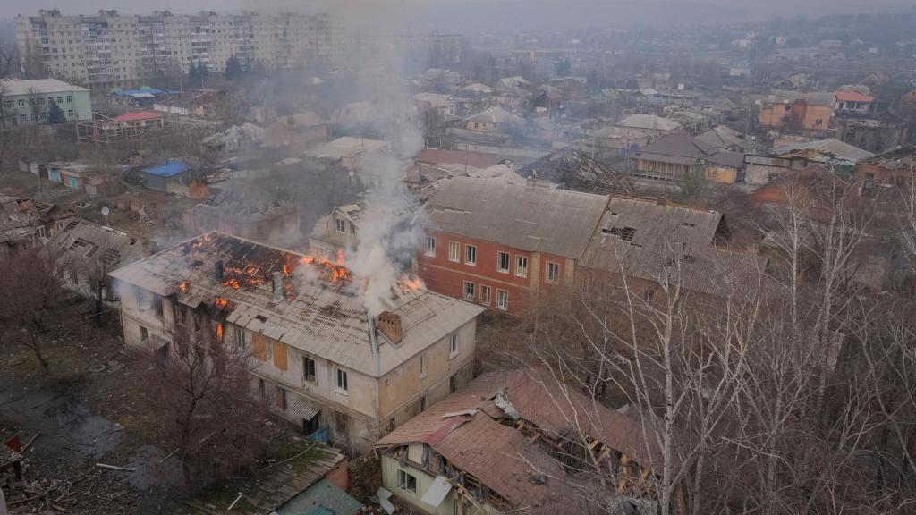 La ciudad de Bakhmut reducida a ruinas.