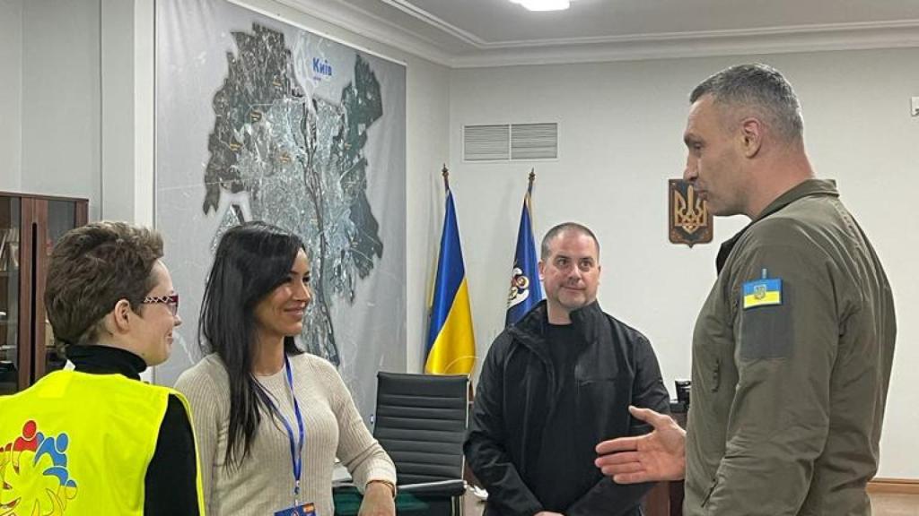 Villacís y el alcalde de Kiev reunidos este sábado.