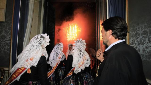 La cremà de 2022, vista desde el balcón del Ayuntamiento de Alicante.
