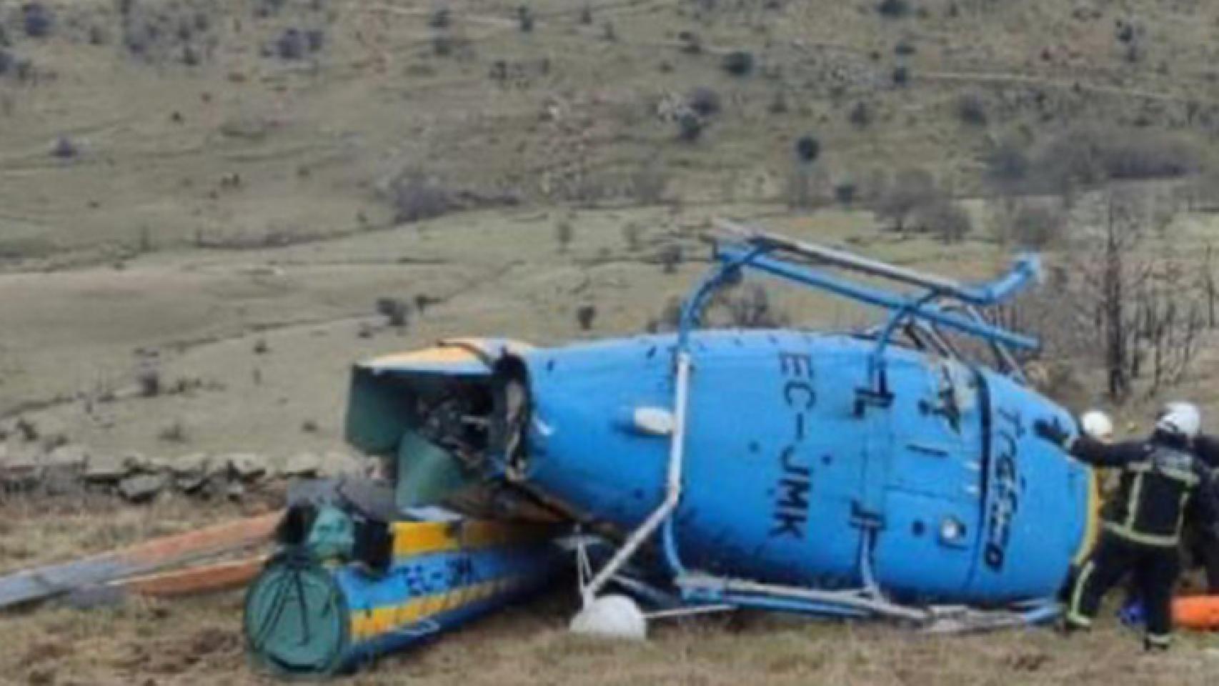 Helicóptero de la DGT estrellado en Madrid.