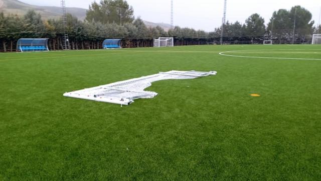 La portería del campo de Tiradores que ha sido dañada.