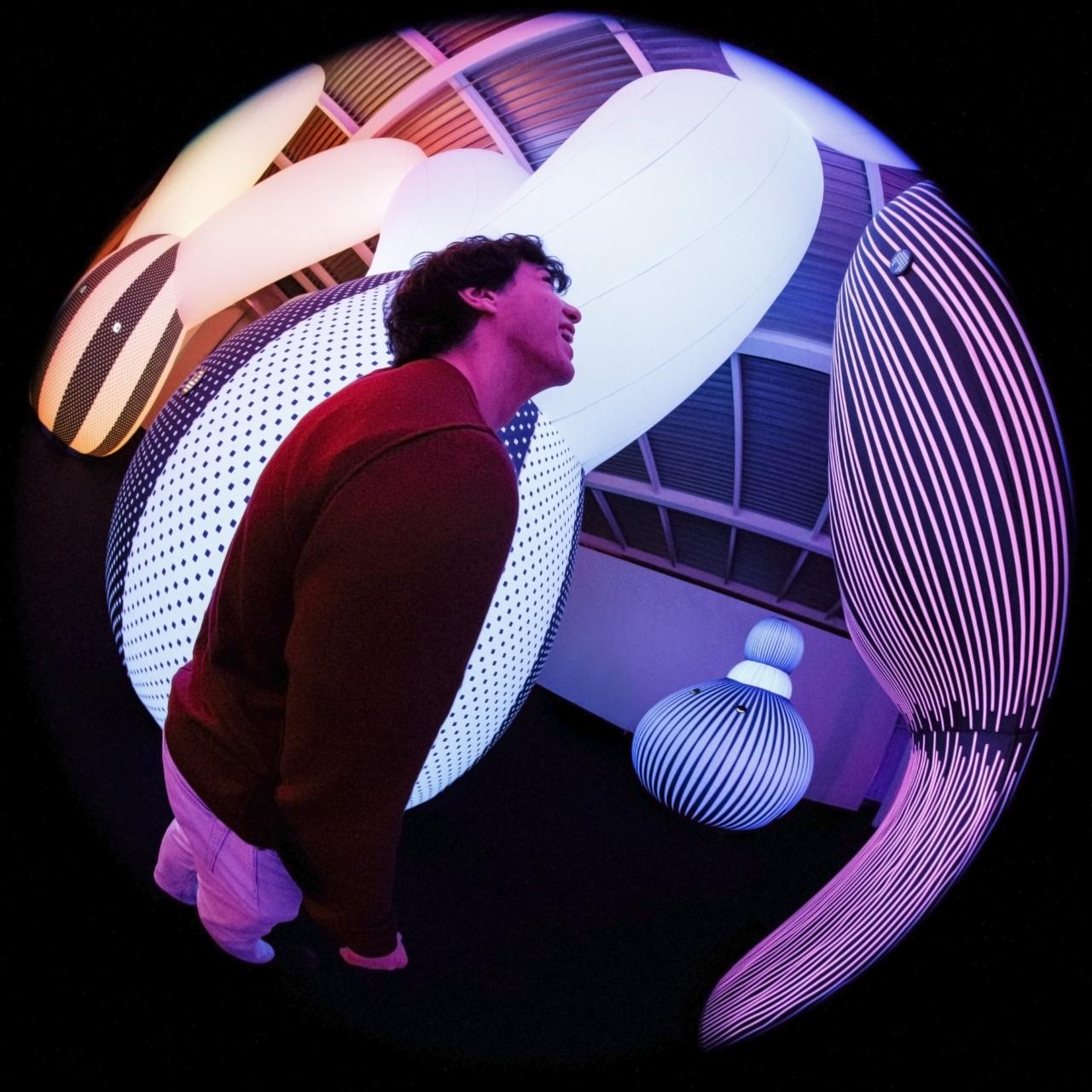 Una de las salas en Balloon Museum.
