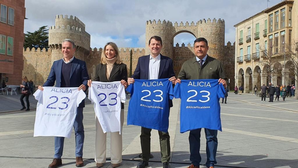Elías Bendodo, Alicía García, Fernández Mañueco y Carlos García en Ávila