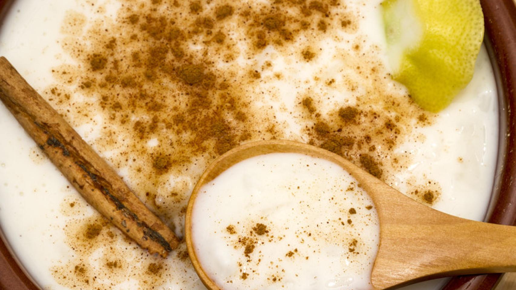 Receta de arroz con leche en microondas.