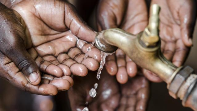La brecha hídrica: un desafío para la igualdad entre hombres y mujeres