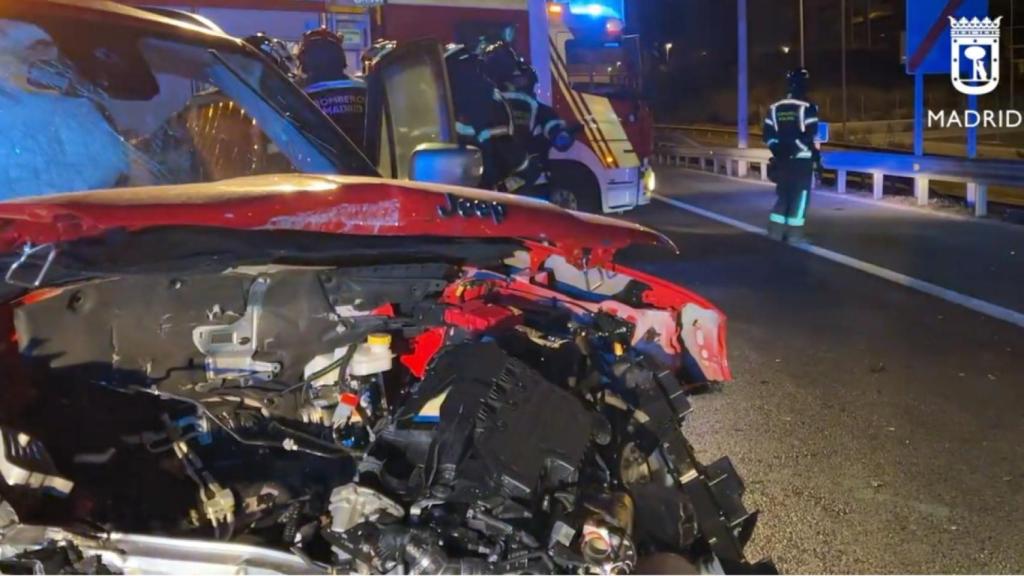 El Jeep Renegado del kamikaze de la M-11, totalmente destrozado tras el siniestro.