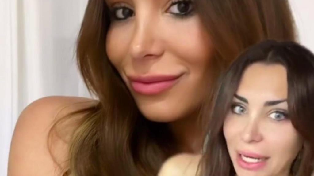 Daniela Requena en el vídeo que muestra el cambio de color de sus ojos.