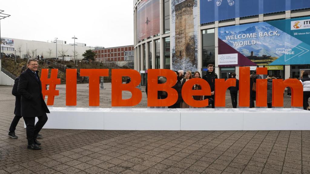 Ximo Puig, a su llegada a la ITB de Berlín.