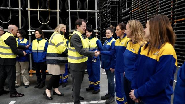 El presidente de la Junta de Castilla y León, Alfonso Fernández Mañueco, visita la Fábrica de Michelín, donde se realizará un acto con motivo del Día Internacional de la Mujer que se conmemora el 8 de marzo.