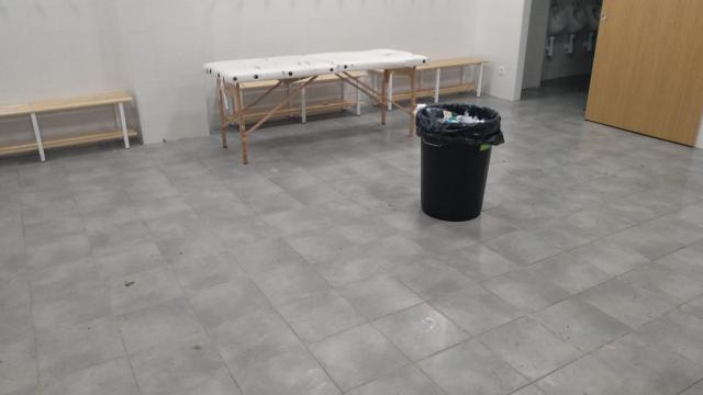 Así quedaron los vestuarios del Reina Sofía tras el partido entre Unionistas y UD Sanse