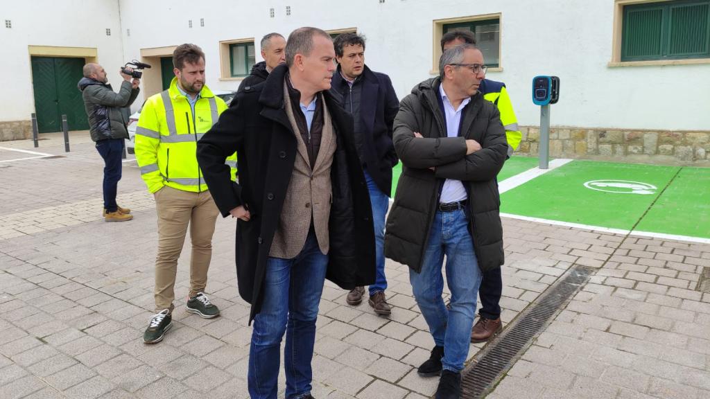 Francisco Requejo visita el final de las obras del Centro de innovación tecnológica Silver Economy