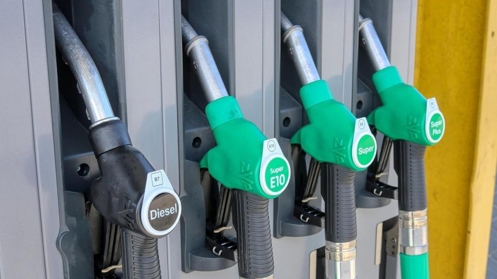 También es importante fijarse en la tapa del combustible.