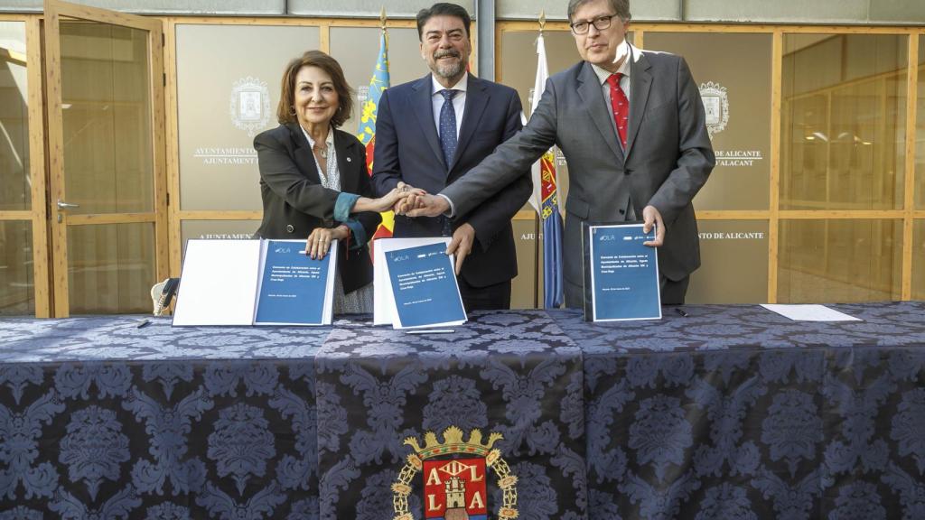Ayuntamiento, Cruz Roja y Aguas despliegan el Programa OLA para contribuir a la inserción laboral