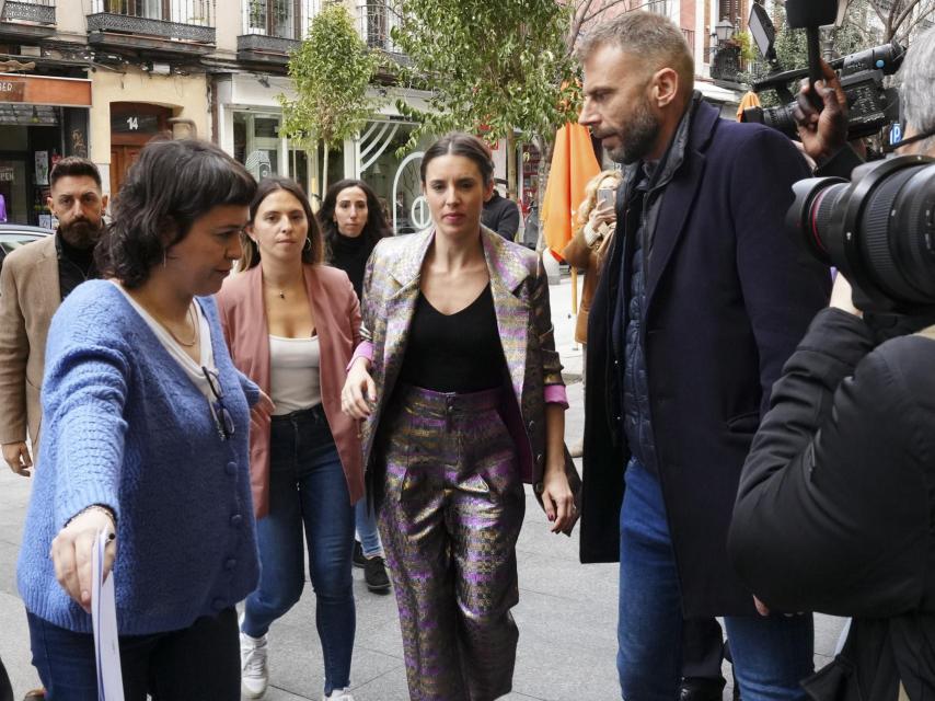 Irene Montero con el traje de Joplin Atelier.