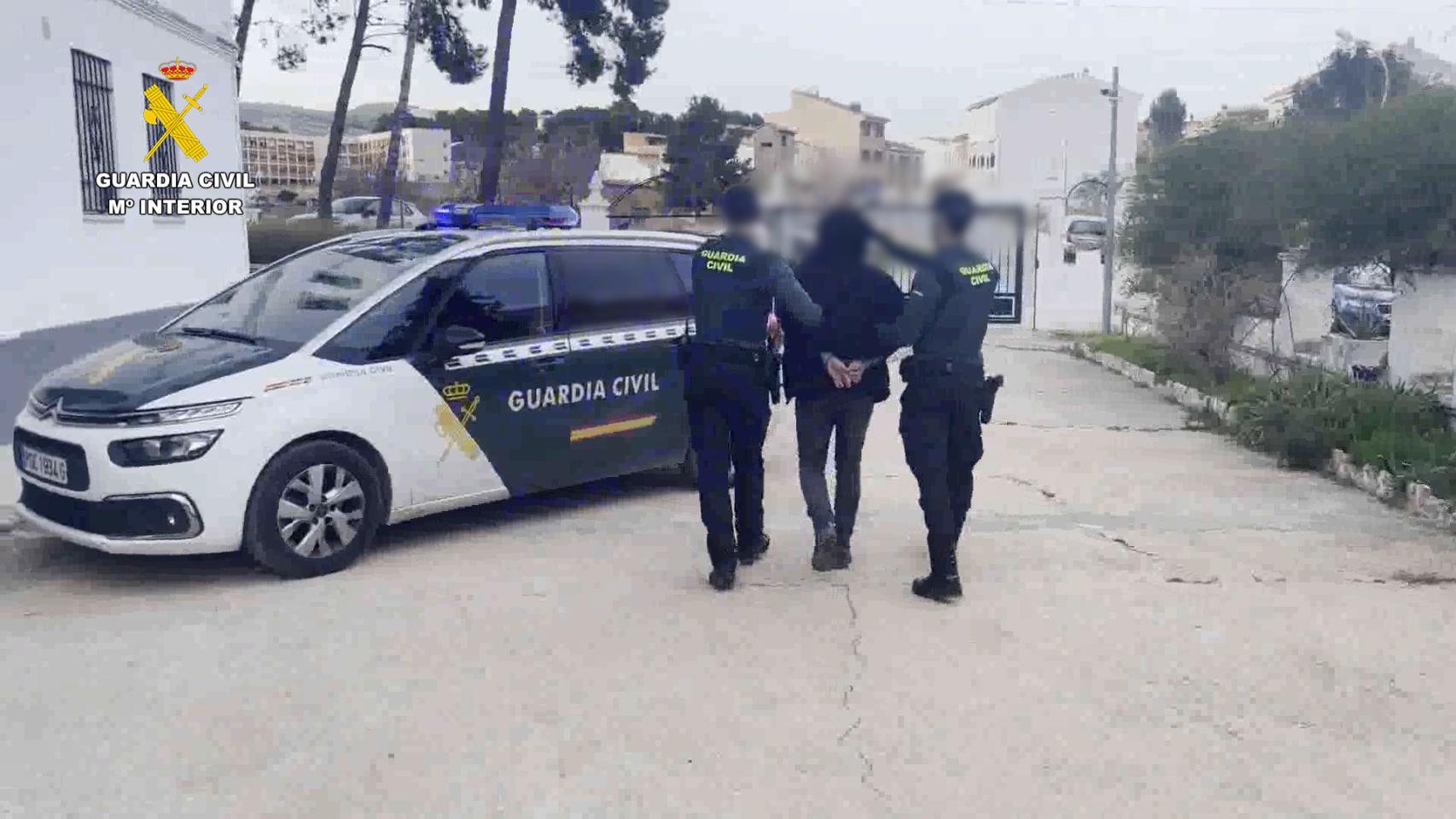 La Guardia Civil detiene al autor de varios robos con violencia a mujeres de avanzada edad.