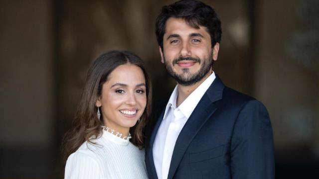 La princesa Iman de Jordania junto a su prometido, Jameel Alexander.