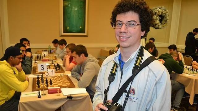 Alejandro Ramírez, gran maestro, durante una competición de ajedrez.